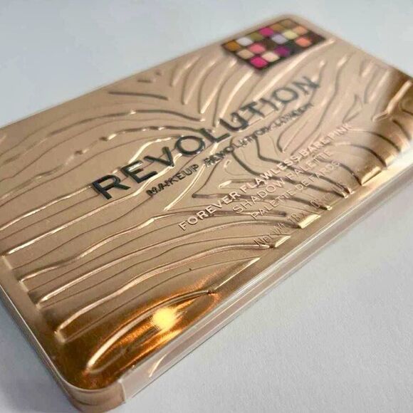 NIB Revolution Makeup Palette - Picture 11 of 16